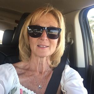 Meet your Posher, Joni